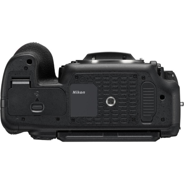 Цифр. фотокамера дзеркальна Nikon D500 Body (VBA480AE) Цифр. фотокамера дзеркальна Nikon D500 Body (VBA480AE)